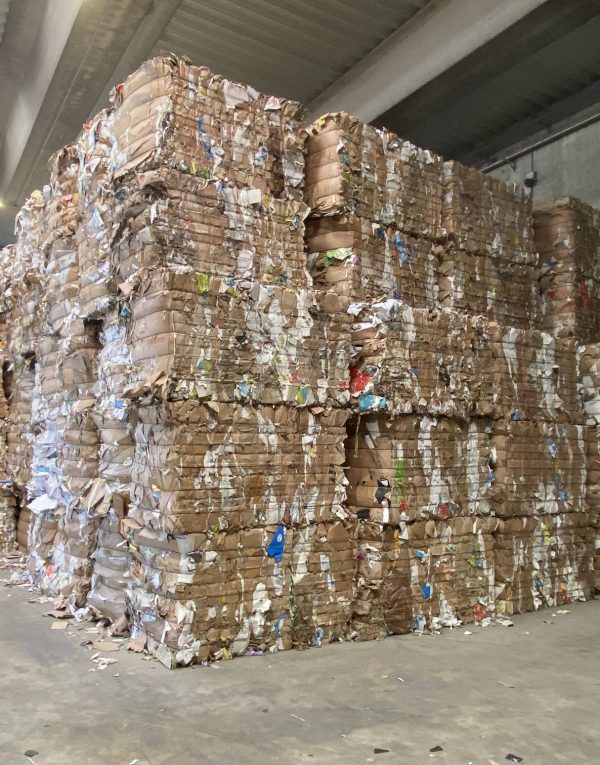 Servizio commercializzazione materia prima seconda